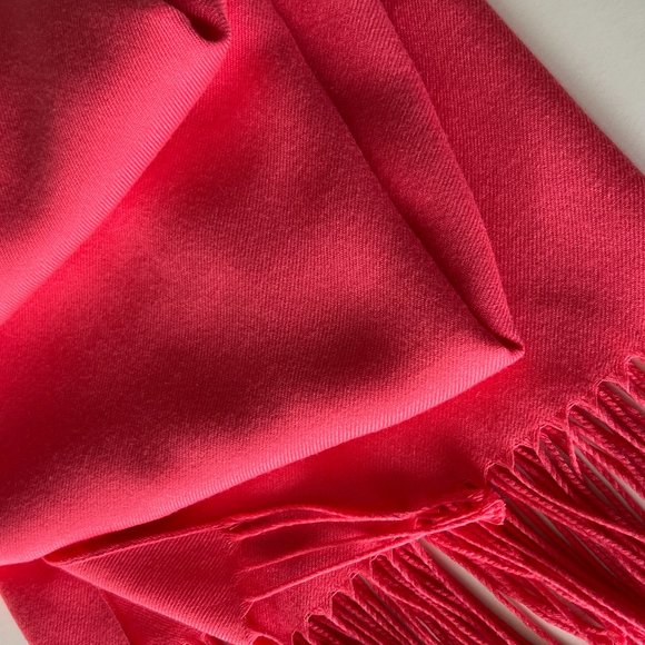 ITALIAN Scarf/Wrap with Fringe EUC - Picture 2 of 7